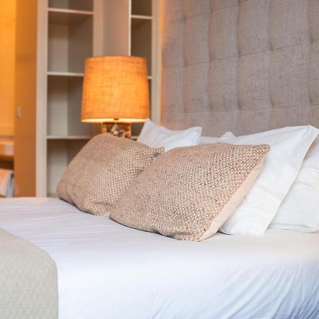 Paraiso Garden Suite--- Spacious & Downtown 波尔图 外观 照片