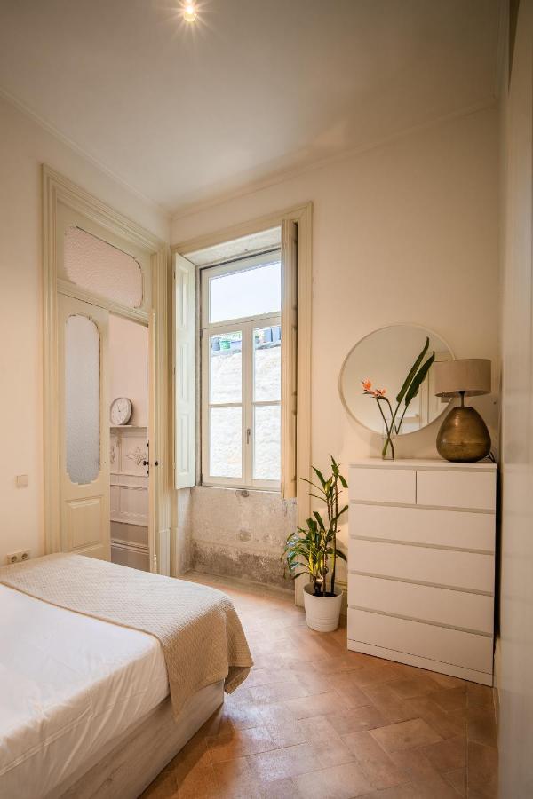 Paraiso Garden Suite--- Spacious & Downtown 波尔图 外观 照片